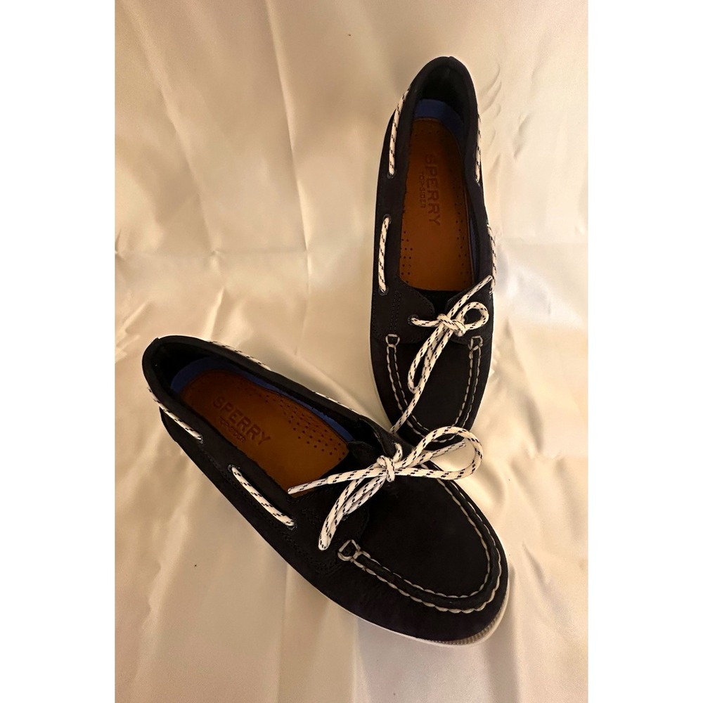 SPERRY Women's Navy/White Leather Boat Shoes Lace-Up Round Toe Size 6